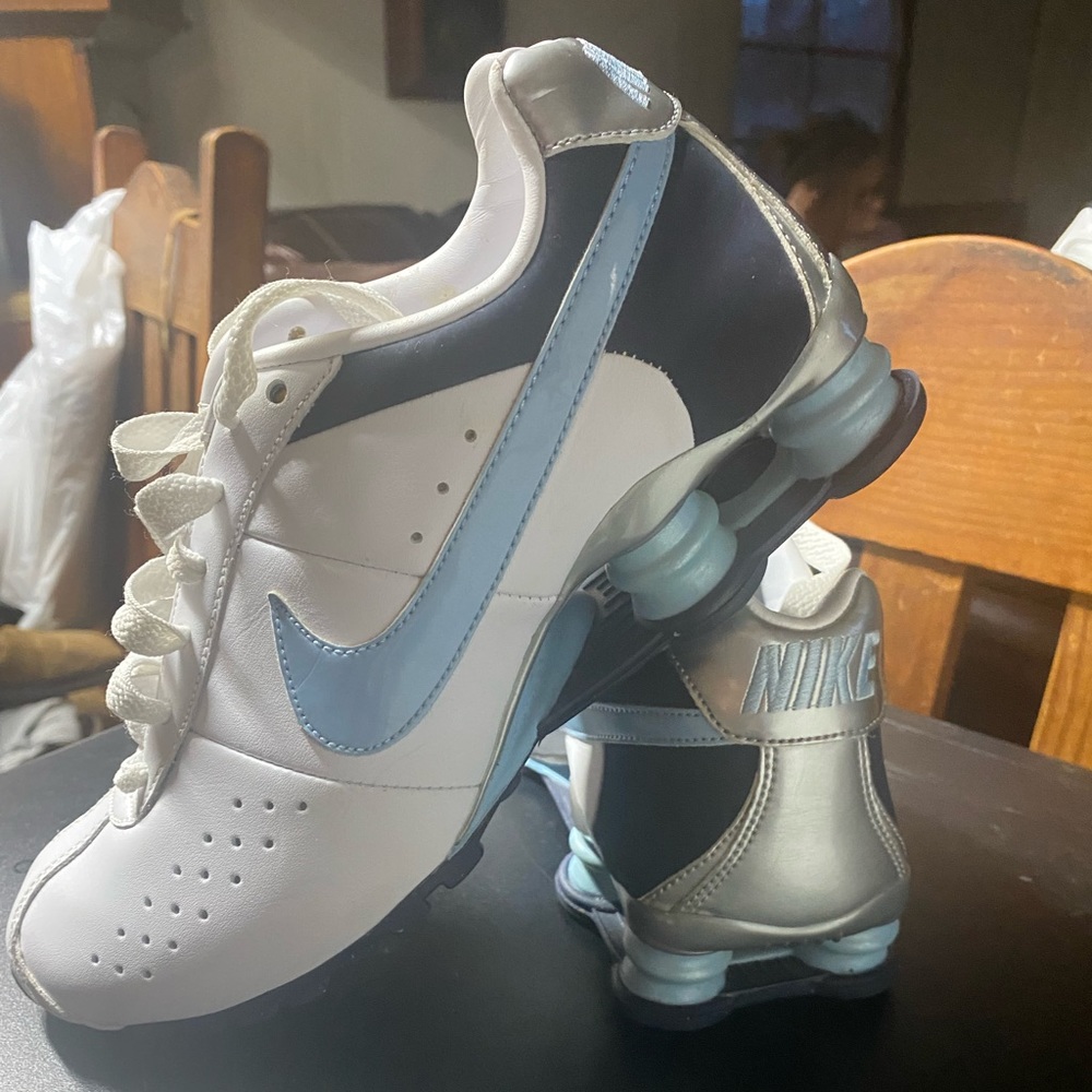 Womens Nike Shox Size 7 Brand New $65 OBO